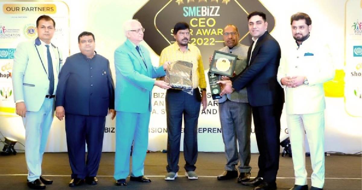 YES WORLD Founder Sandeep Choudhary received Prestigious CEO STAR AWARD 2022 for SAVE EARTH Mission